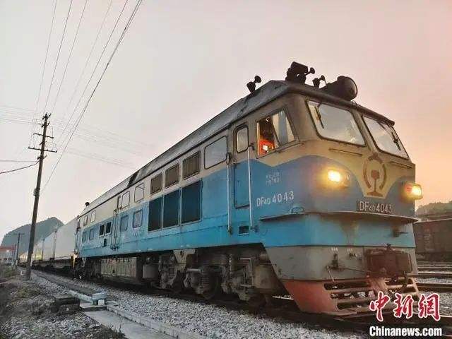 水果铁路运输多少钱,火车运水果多少钱一吨