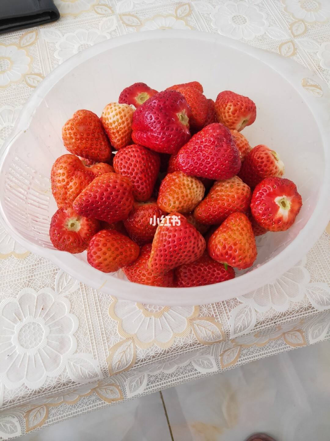 草莓和菠萝,草莓和菠萝一起榨汁吗