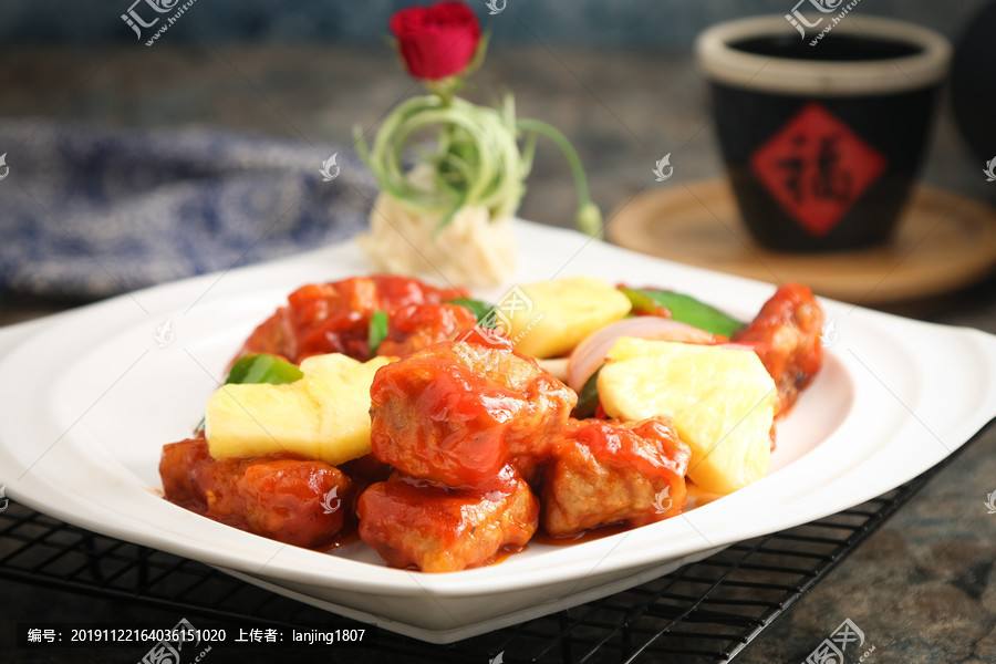 糖醋菠萝,糖醋菠萝酥肉