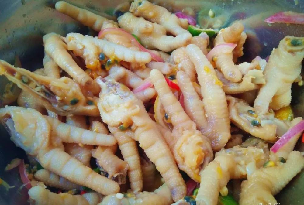 凤爪用什么水果泡好吃,泡鸡脚的制作方法和配料